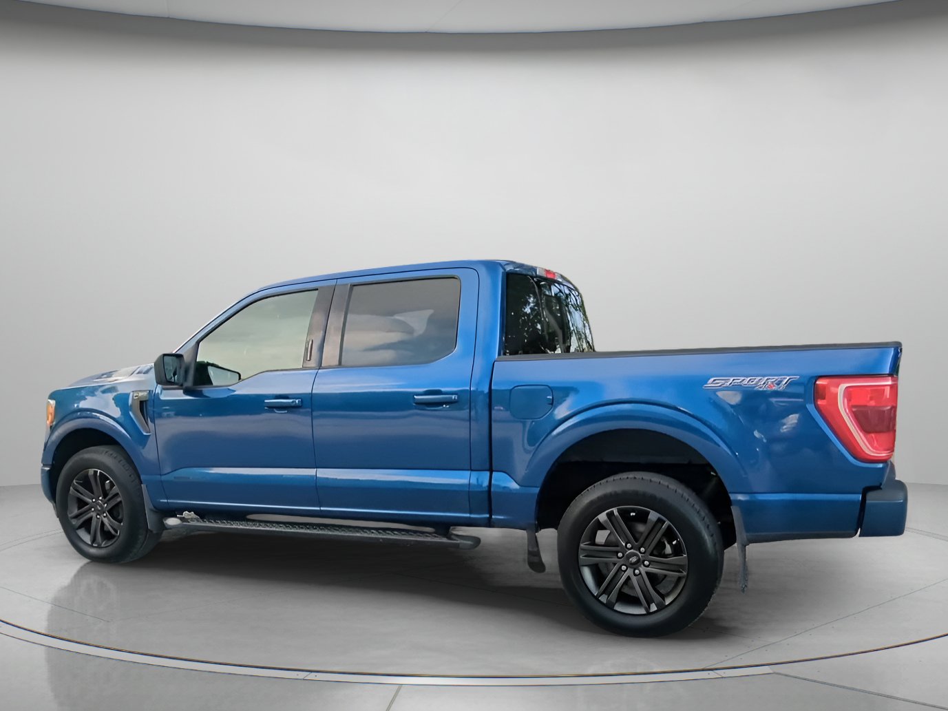 Certified 2022 Ford F150 XLT w/ Equipment Group 301A Mid AWD/4WD image 16
