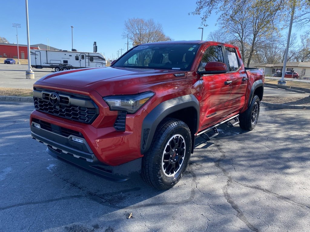 Used 2024 Toyota Tacoma TRD Sport image 3