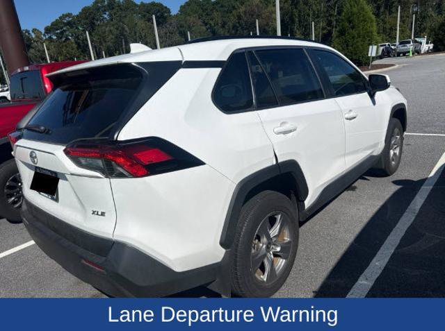 Used 2025 Toyota RAV4 XLE FWD image 6