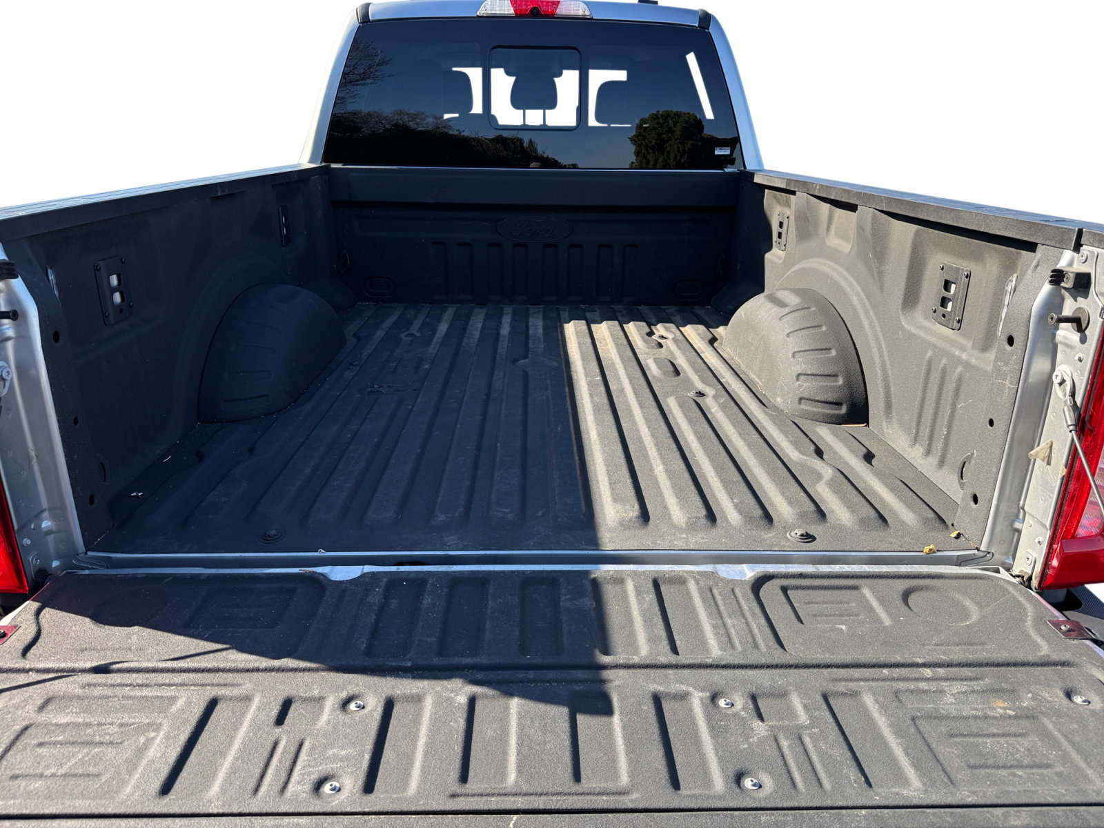 Certified 2024 Ford F250 Lariat w/ Sport Appearance Package image 17