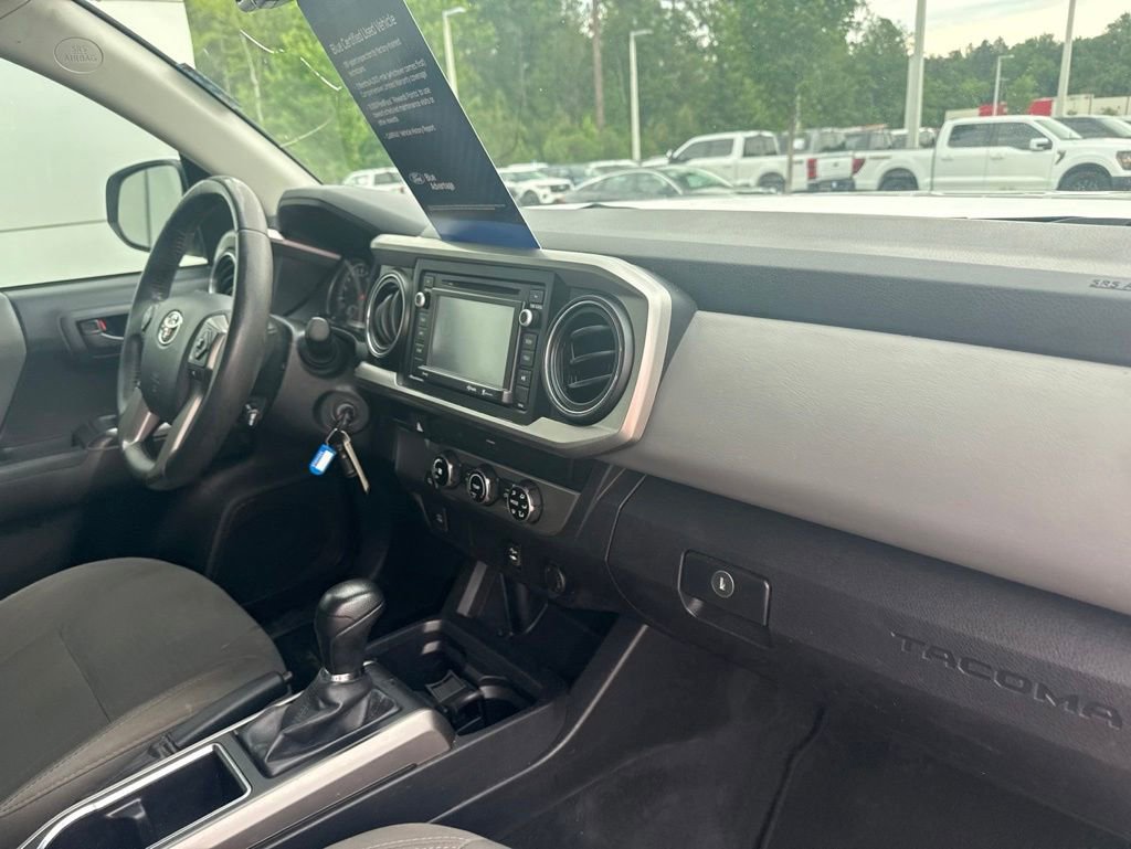 Used 2017 Toyota Tacoma SR5 w/ Tow Package RWD image 32