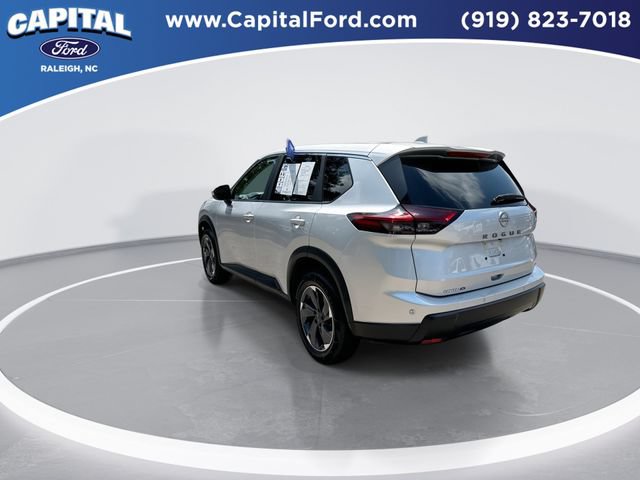 Used 2025 Nissan Rogue SV FWD image 6
