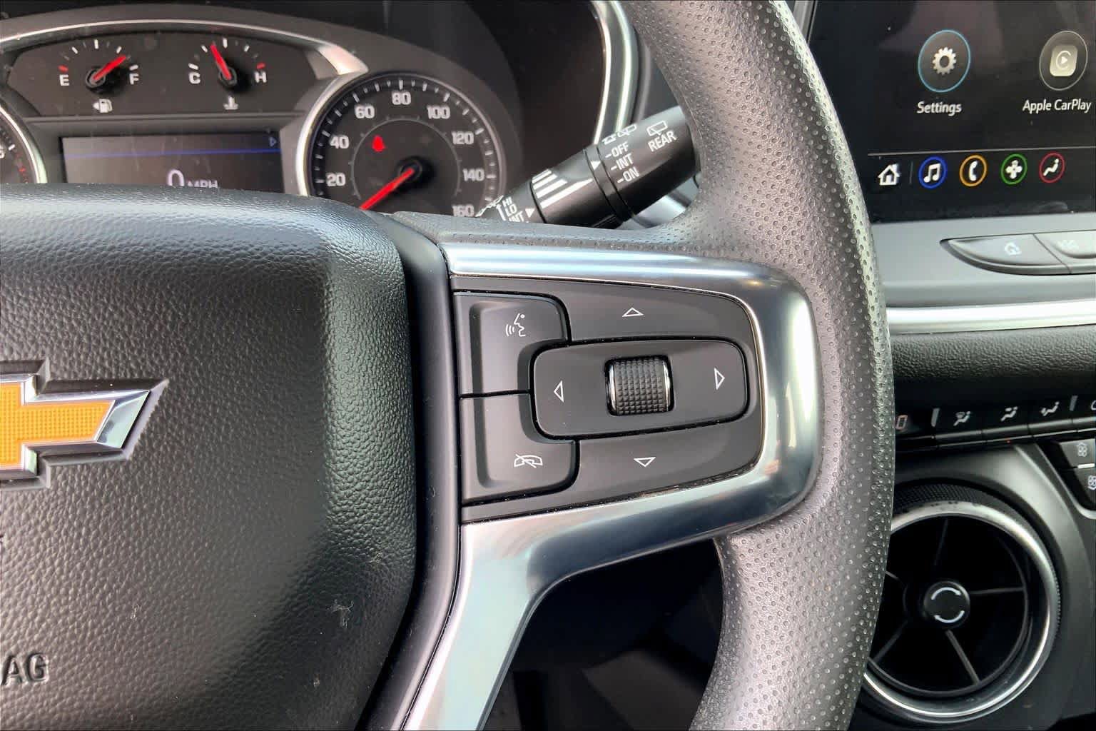 Used 2024 Chevrolet Blazer LT FWD image 23