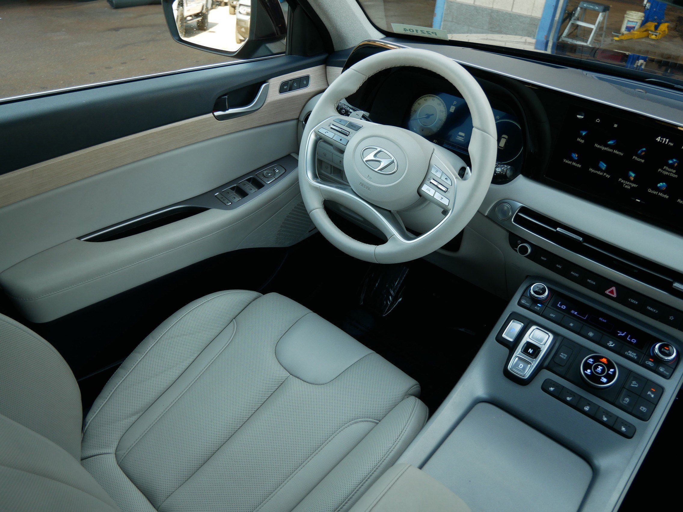 Used 2023 Hyundai Palisade Limited image 9