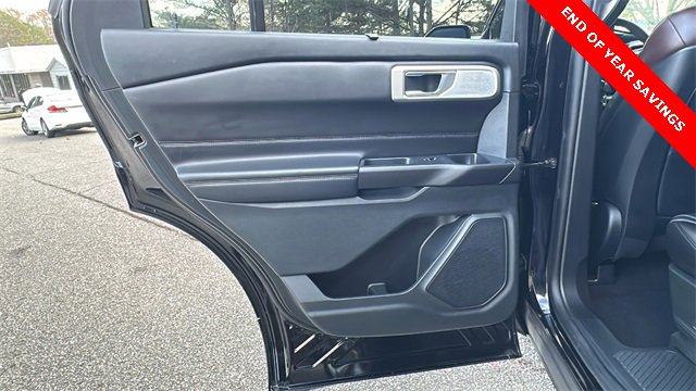 Certified 2020 Ford Explorer Platinum w/ Premium Technology Package image 20