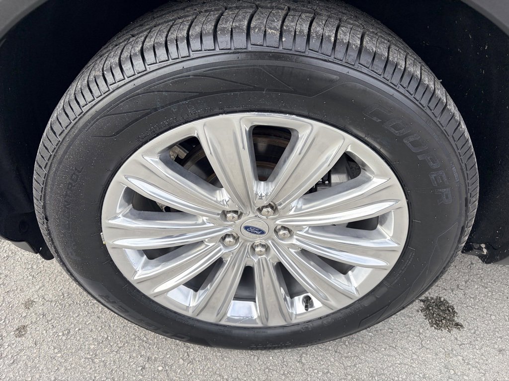 Certified 2020 Ford Explorer Limited w/ Class III Trailer Tow Package image 35