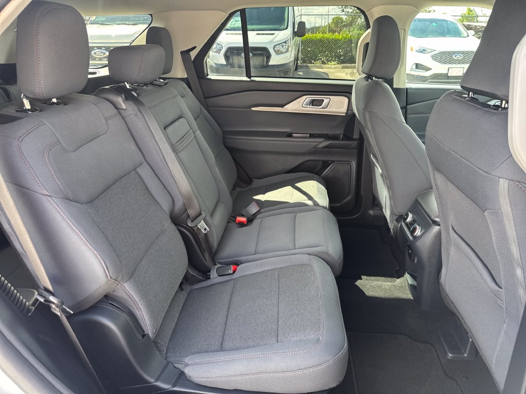 Certified 2025 Ford Explorer Active RWD image 28