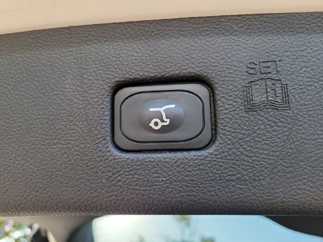 Certified 2024 Ford Edge SEL w/ Convenience Package AWD/4WD image 33