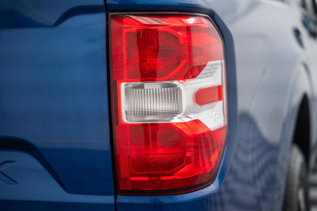 Certified 2024 Ford Maverick XLT w/ XLT Luxury Package FWD image 8