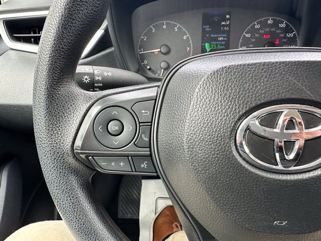 Used 2025 Toyota Corolla LE FWD image 58