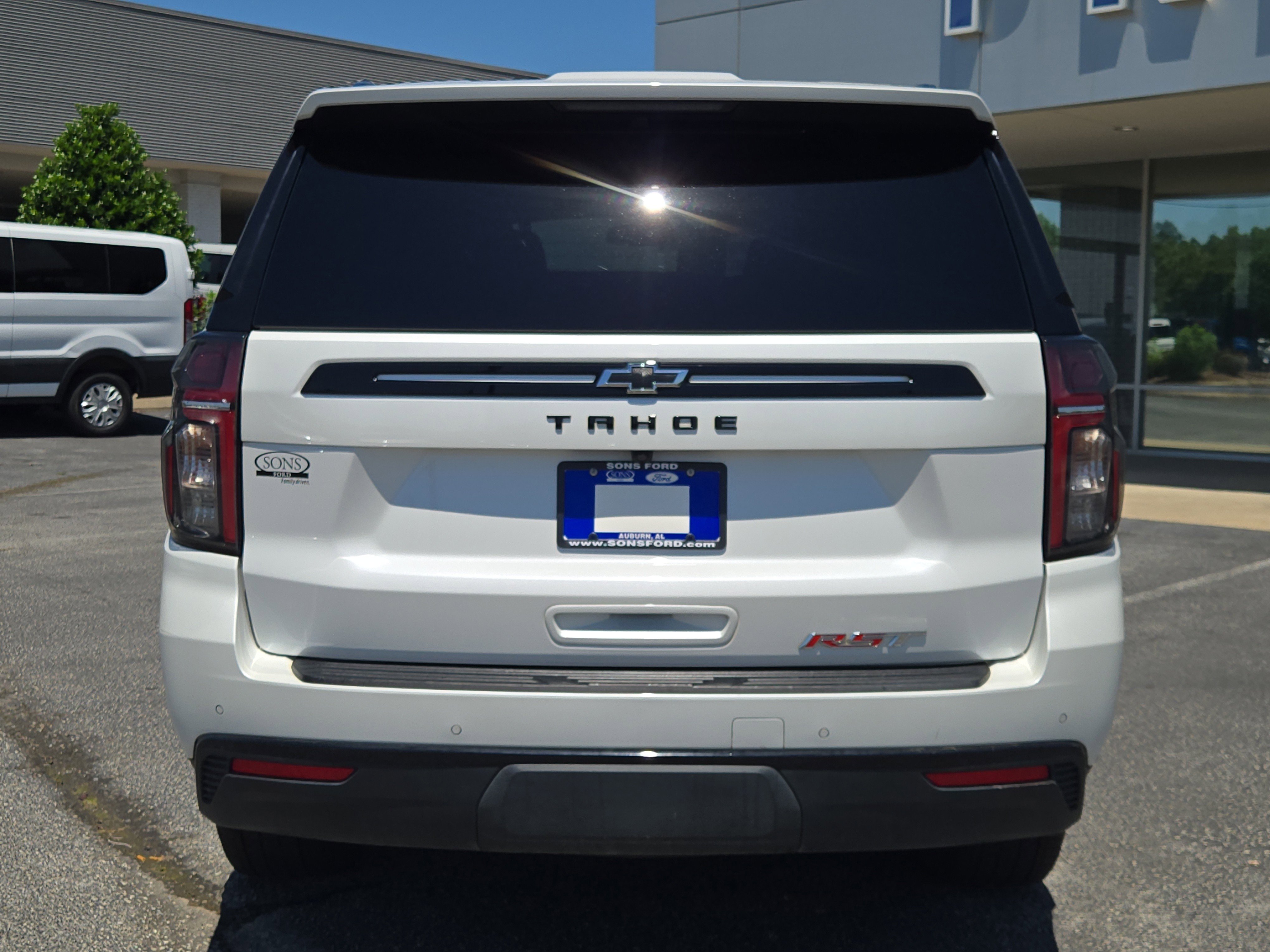Used 2024 Chevrolet Tahoe RST w/ Luxury Package RWD image 9