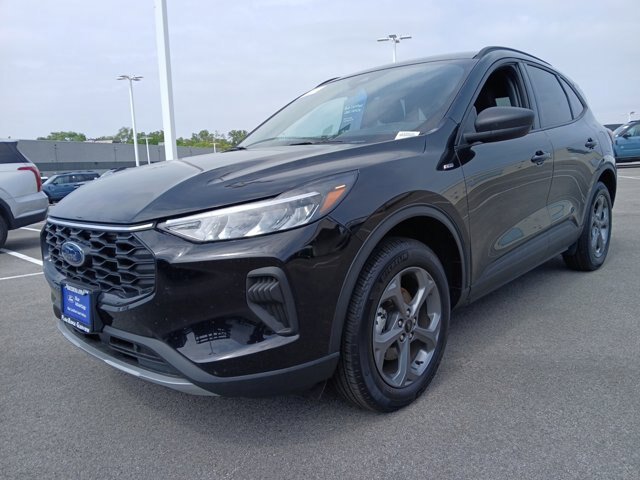 Certified 2026 Ford Escape ST-Line AWD/4WD image 6