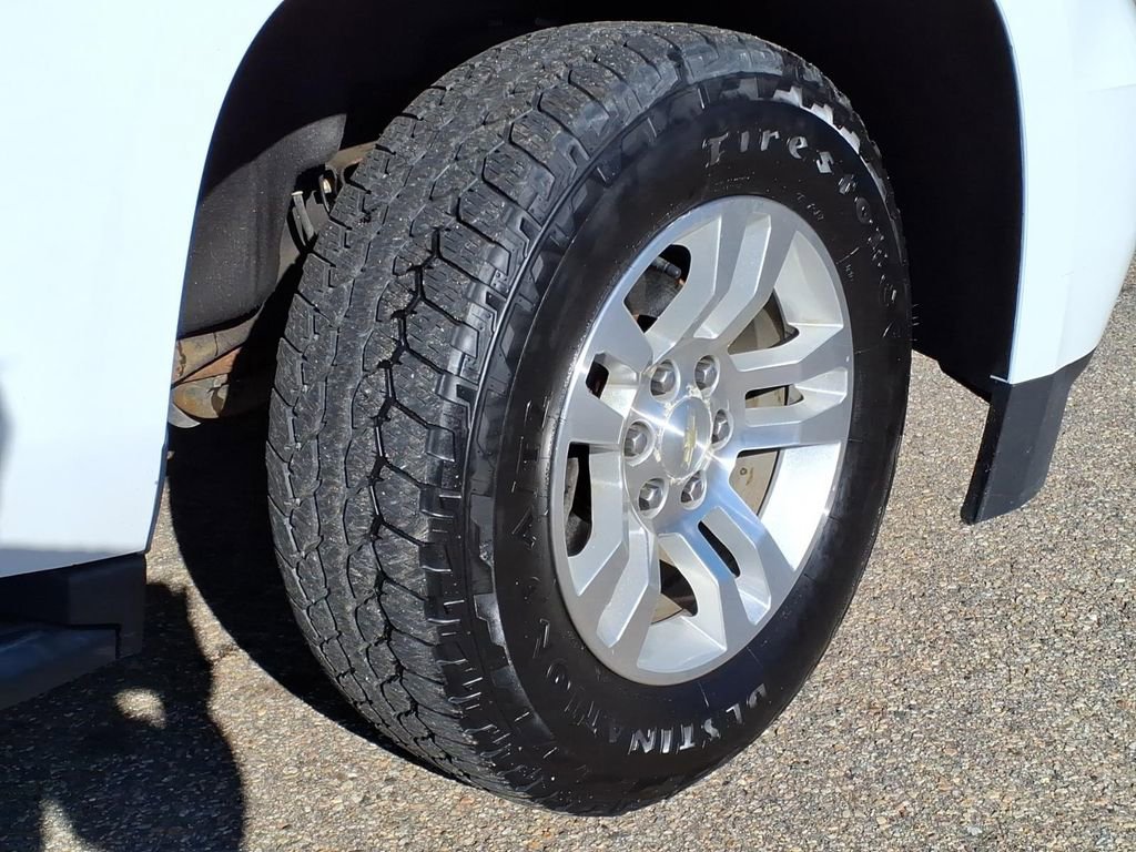 Used 2019 Chevrolet Tahoe LT image 9