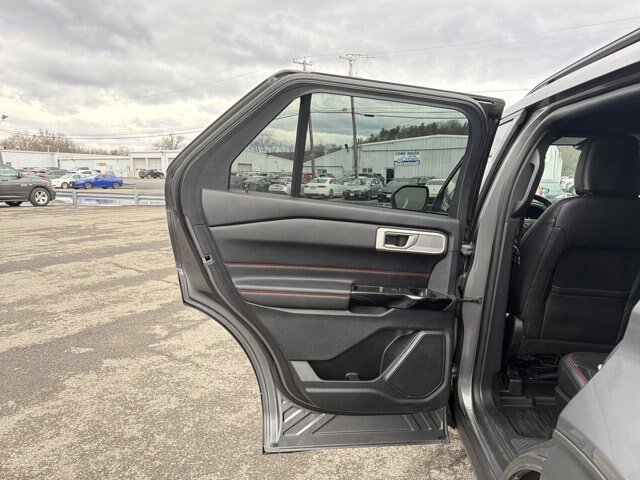 Certified 2022 Ford Explorer ST-Line AWD/4WD image 27