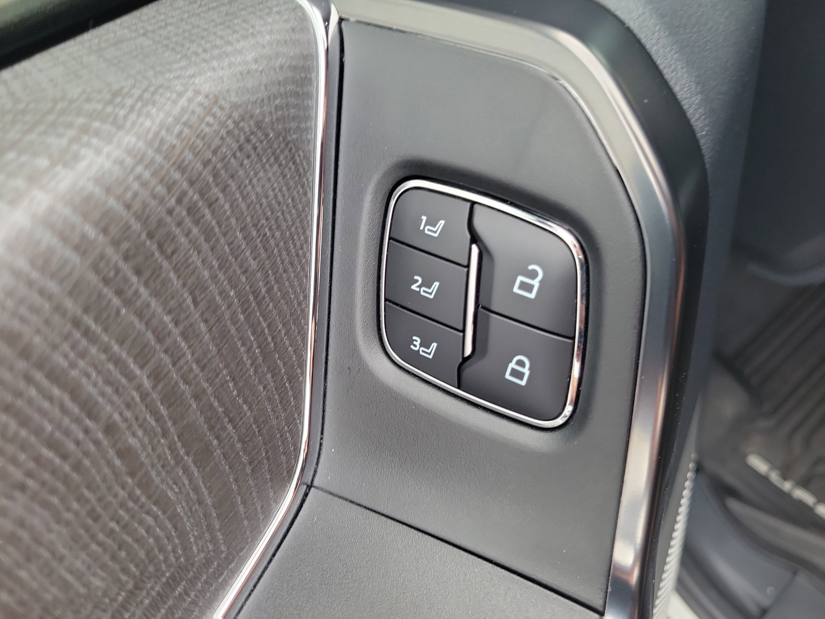 Certified 2024 Ford F250 Platinum AWD/4WD image 19