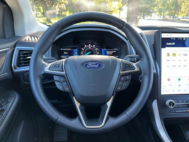 Certified 2024 Ford Edge SEL w/ Convenience Package AWD/4WD image 12