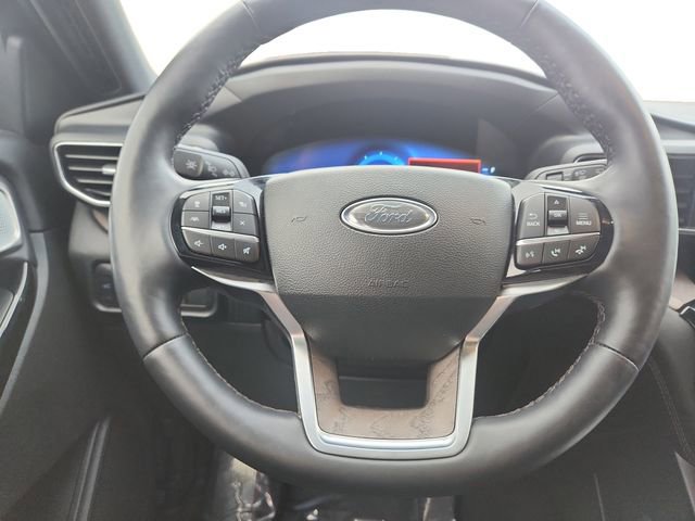Certified 2023 Ford Explorer Platinum w/ Technology Package image 13