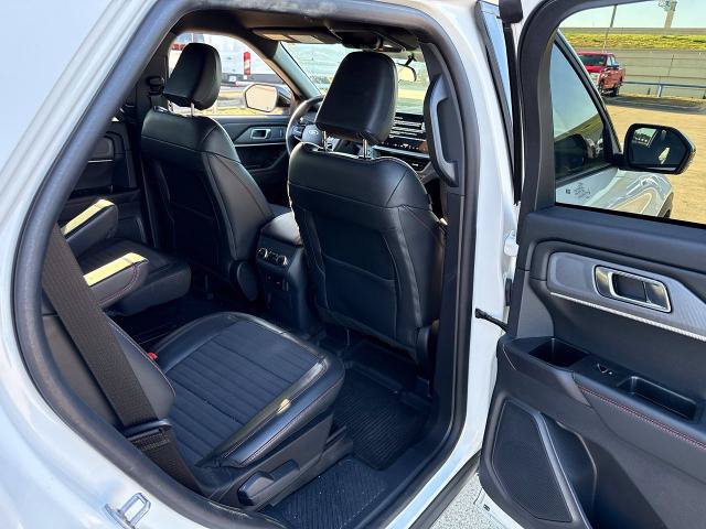 Certified 2025 Ford Explorer ST-Line AWD/4WD image 13