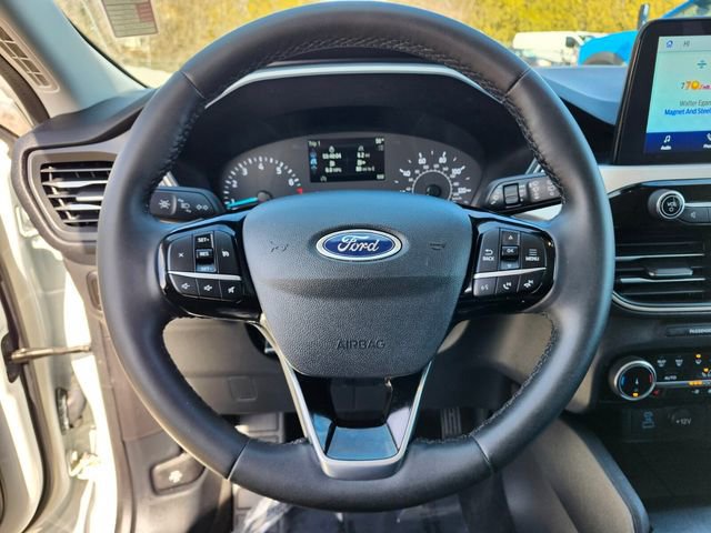 Certified 2022 Ford Escape SEL image 29