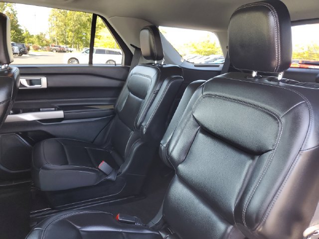 Certified 2024 Ford Explorer XLT w/ Equipment Group 202A AWD/4WD image 35