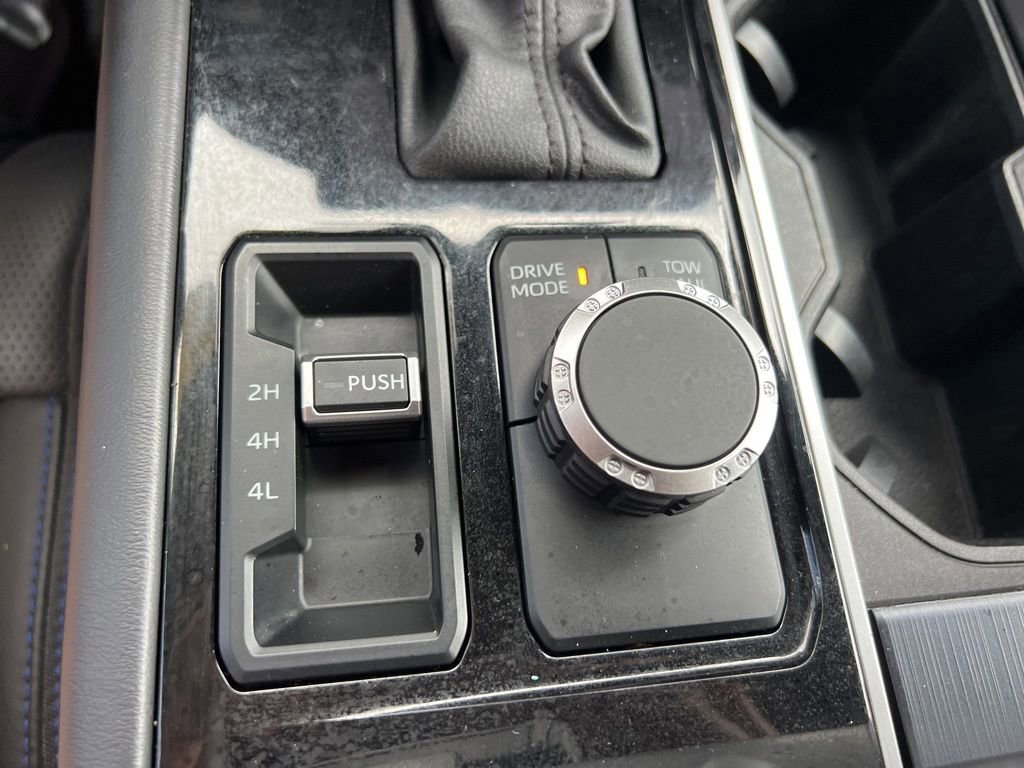 Used 2023 Toyota Sequoia Platinum AWD/4WD image 33