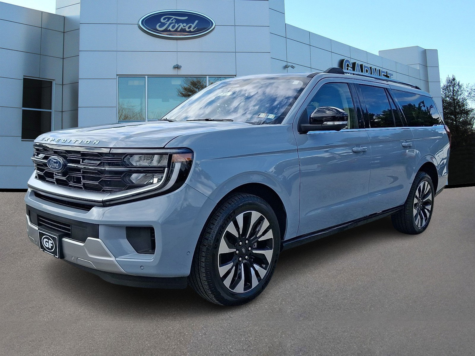 Certified 2025 Ford Expedition Max Platinum w/ Driver's Package AWD/4WD image 4