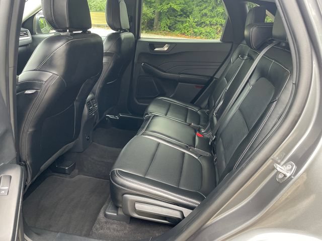 Certified 2025 Ford Escape Platinum AWD/4WD image 21