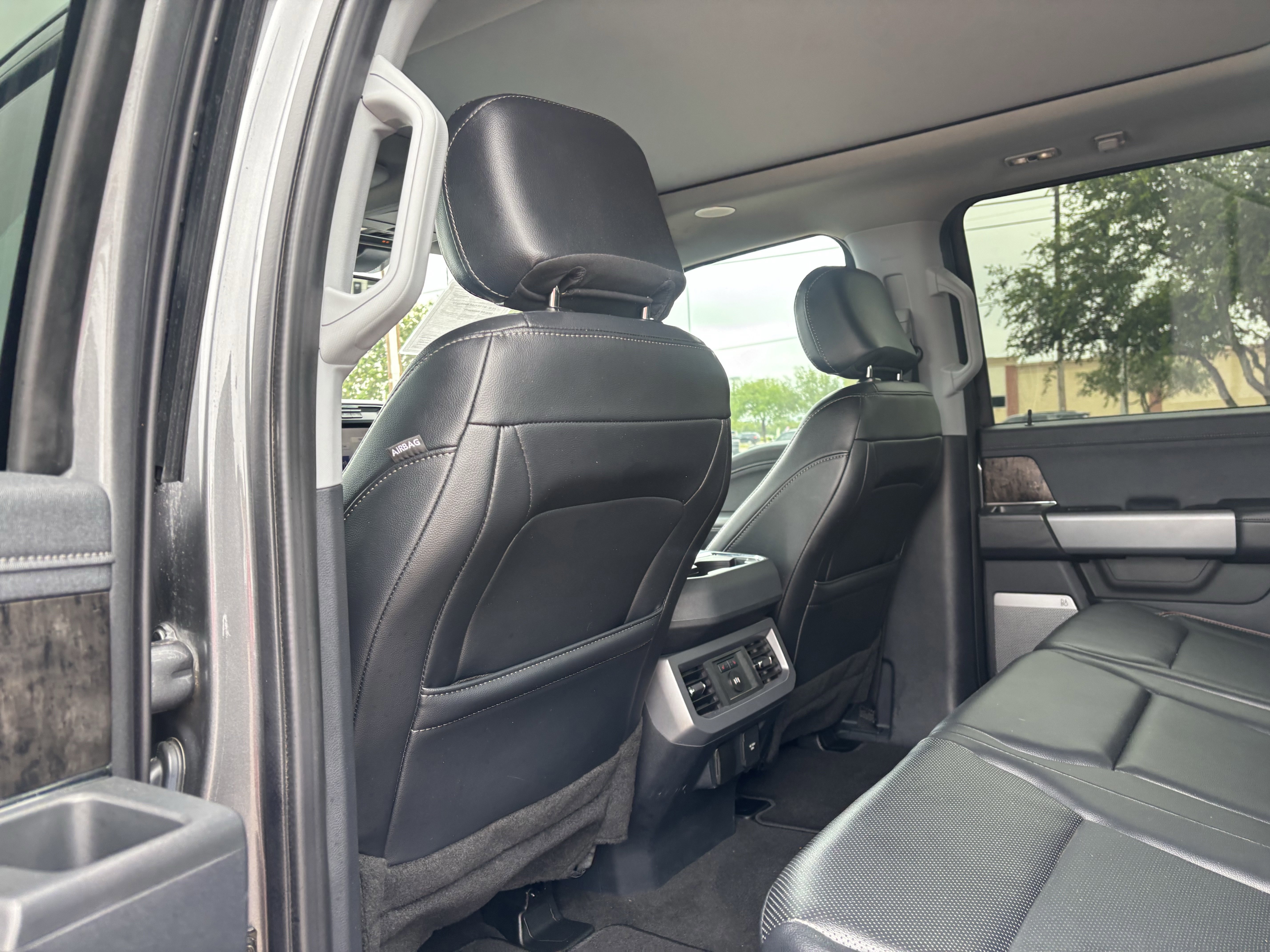 Certified 2024 Ford F250 Lariat w/ Lariat Ultimate Package AWD/4WD image 17