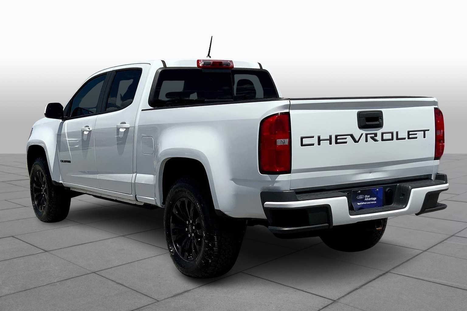 Used 2022 Chevrolet Colorado LT w/ LT Convenience Package AWD/4WD image 12