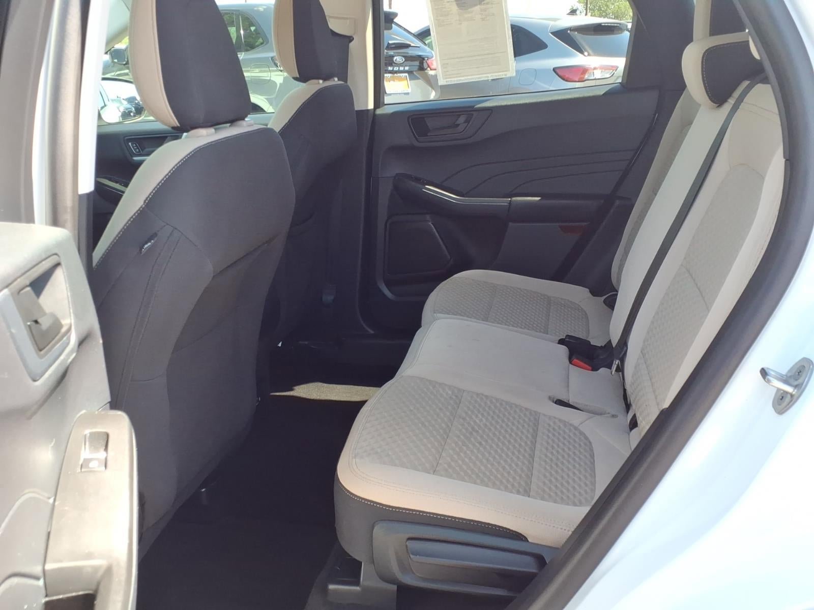 Certified 2022 Ford Escape SE FWD image 17