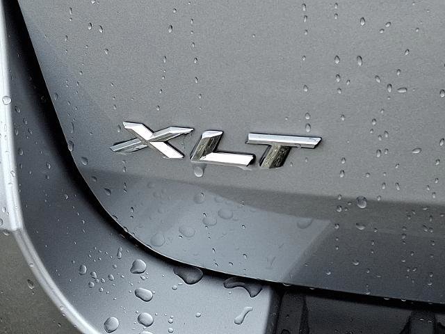 Certified 2022 Ford Explorer XLT w/ Equipment Group 202A image 32