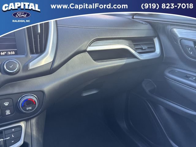 Used 2023 GMC Terrain SLT w/ Tech Package image 27