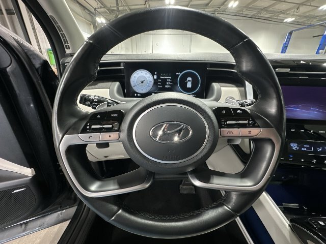 Used 2022 Hyundai Tucson Limited w/ Cargo Package AWD/4WD image 15