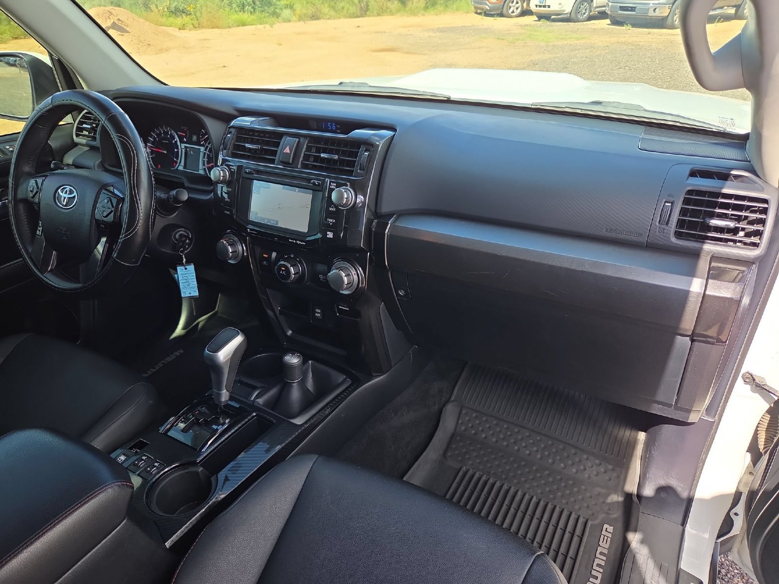Used 2019 Toyota 4Runner TRD Off-Road Premium AWD/4WD image 27