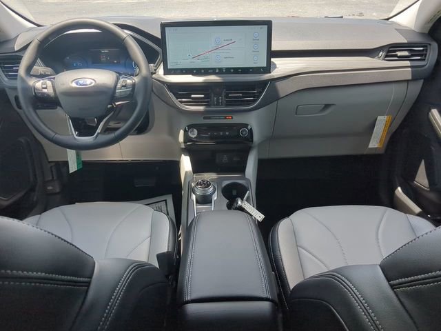 Certified 2025 Ford Escape SE w/ PHEV Premium Package FWD image 17