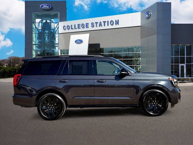 Certified 2025 Ford Expedition Platinum w/ Stealth Appearance Package image 4