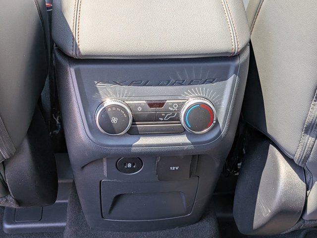 Certified 2025 Ford Explorer Active w/ Active Comfort Package AWD/4WD image 32