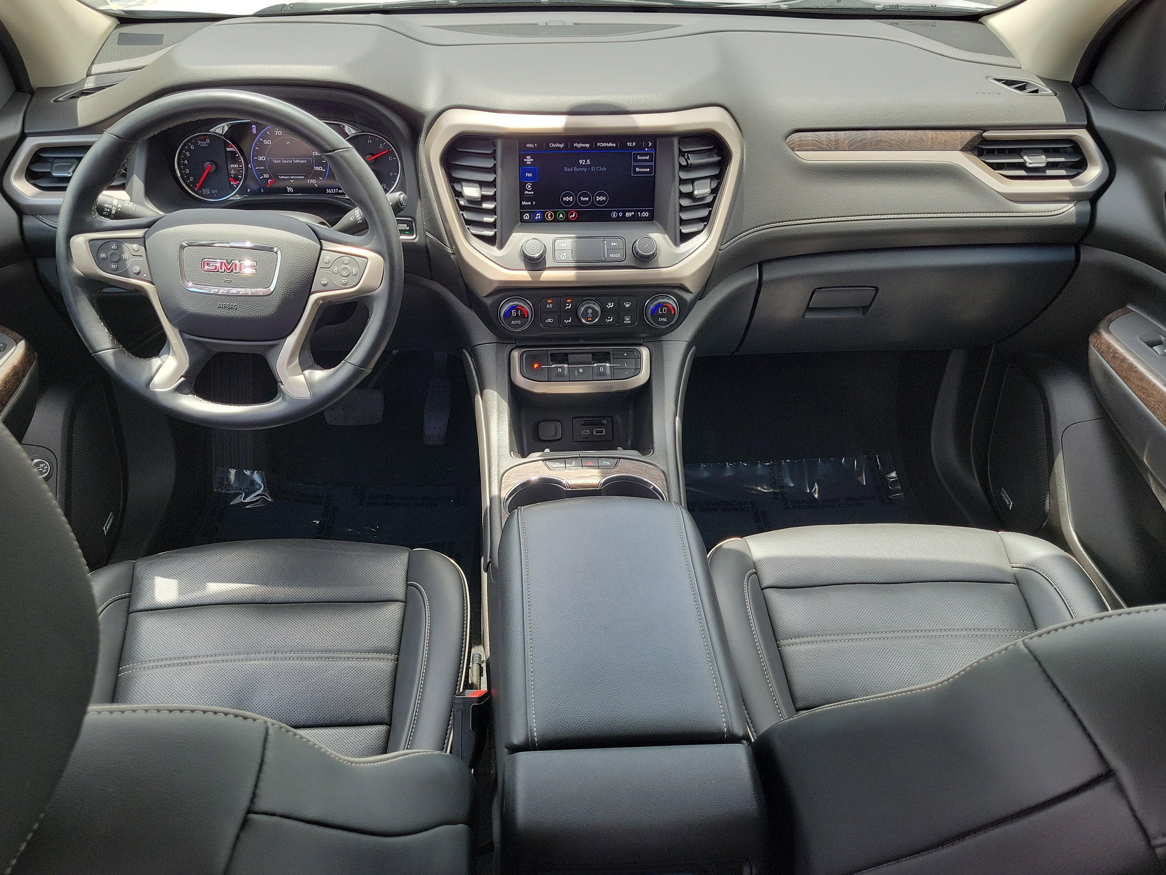 Used 2023 GMC Acadia Denali AWD/4WD image 15