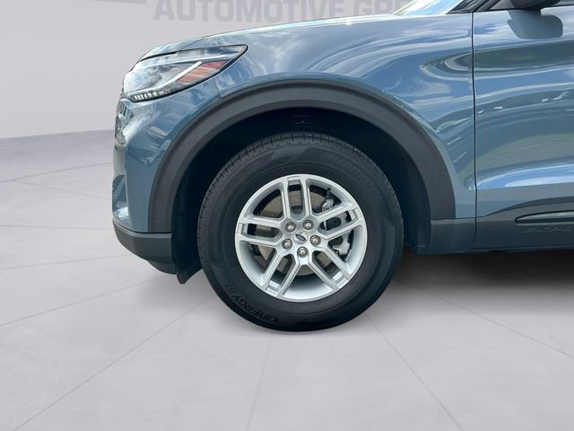 Certified 2026 Ford Explorer Active AWD/4WD image 9