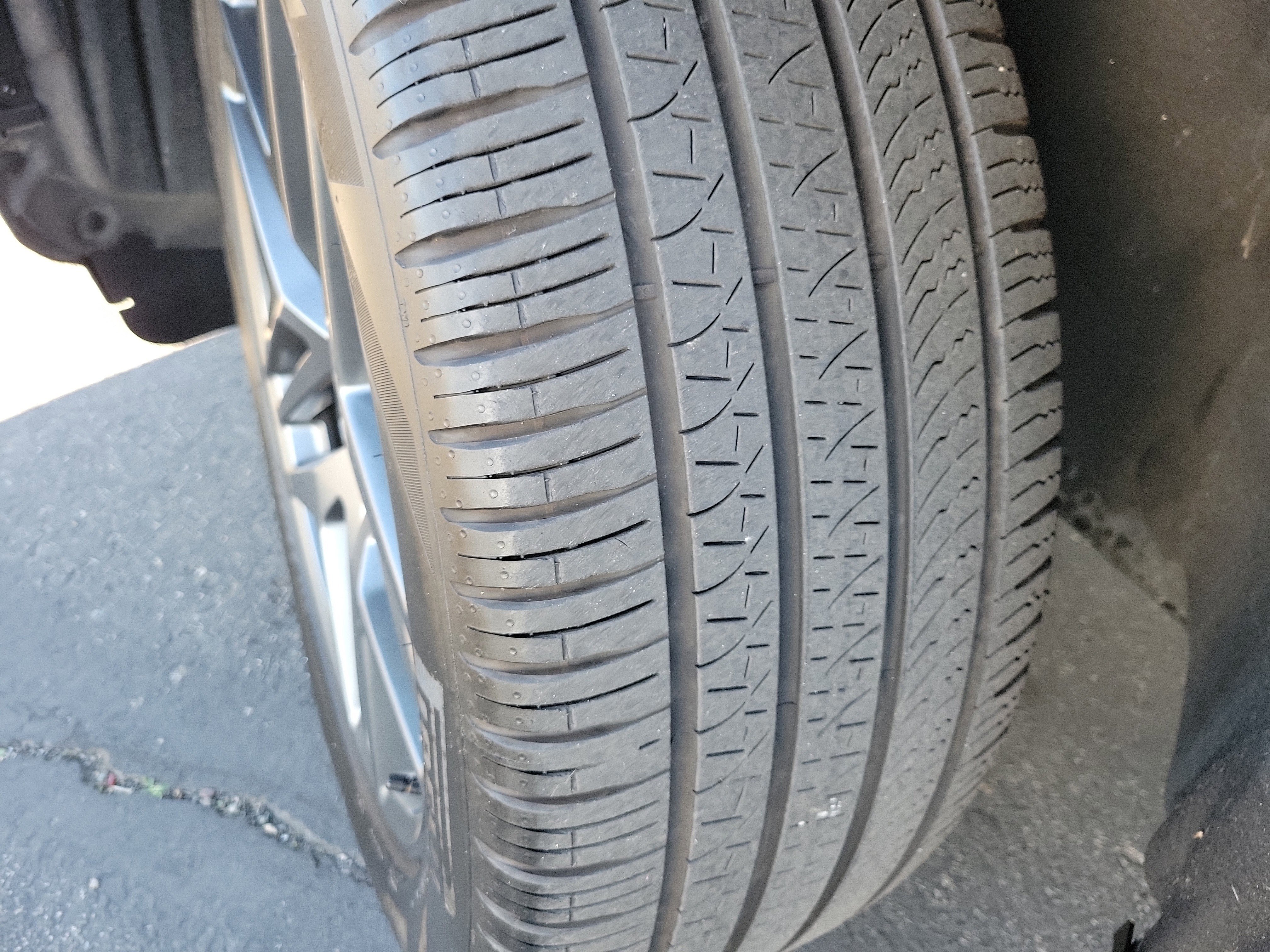 Certified 2025 Ford Explorer ST-Line w/ Premium Package image 15