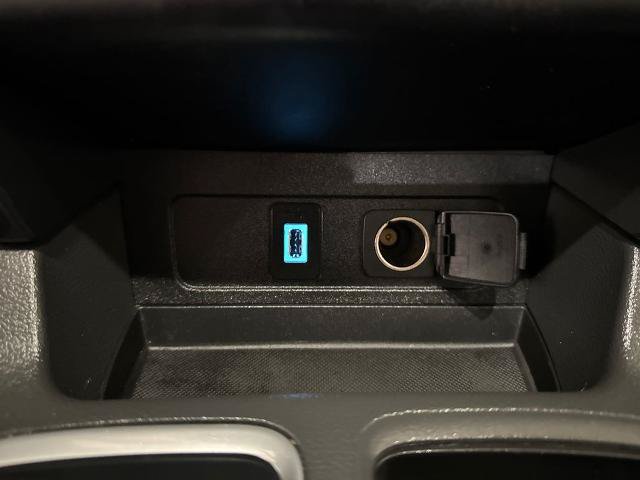 Certified 2018 Ford Escape SEL FWD image 28