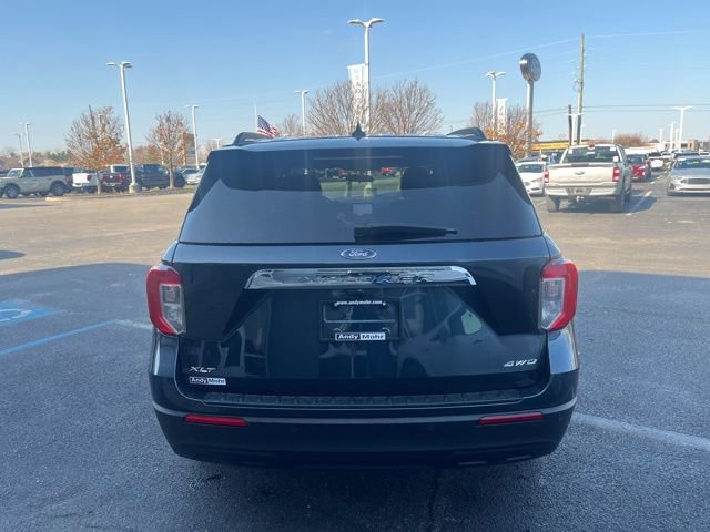 Certified 2023 Ford Explorer XLT image 9