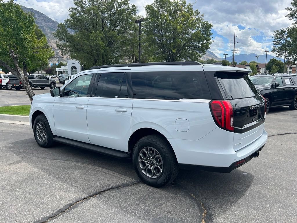 Certified 2025 Ford Expedition Platinum AWD/4WD image 12