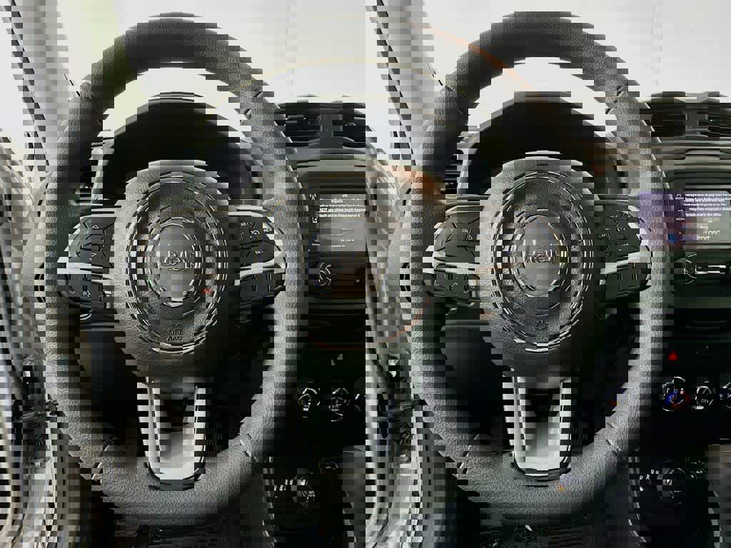 Used 2019 Jeep Renegade Sport image 15