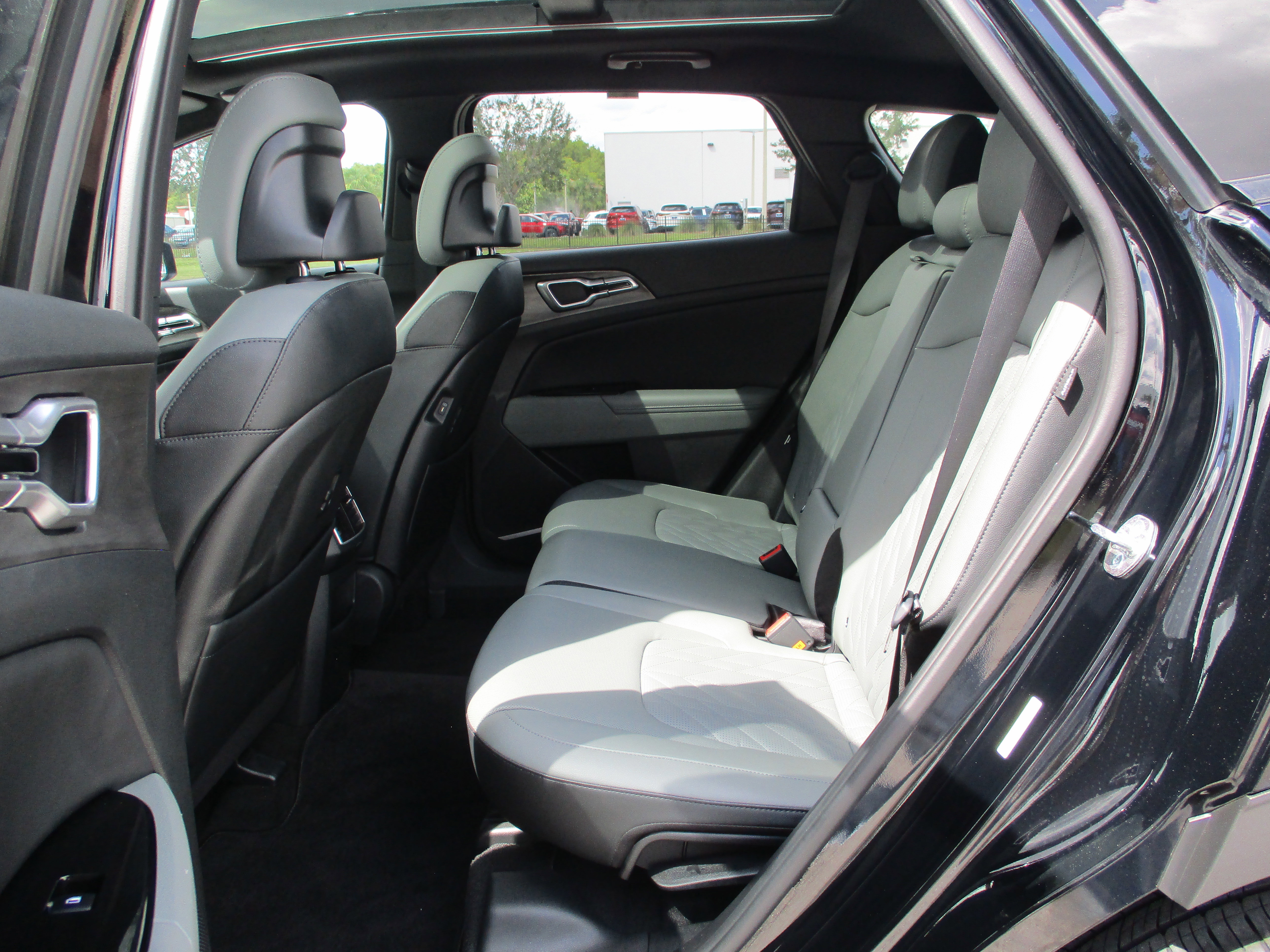 Used 2024 Kia Sportage X-Line w/ X-Line Premium Package image 10