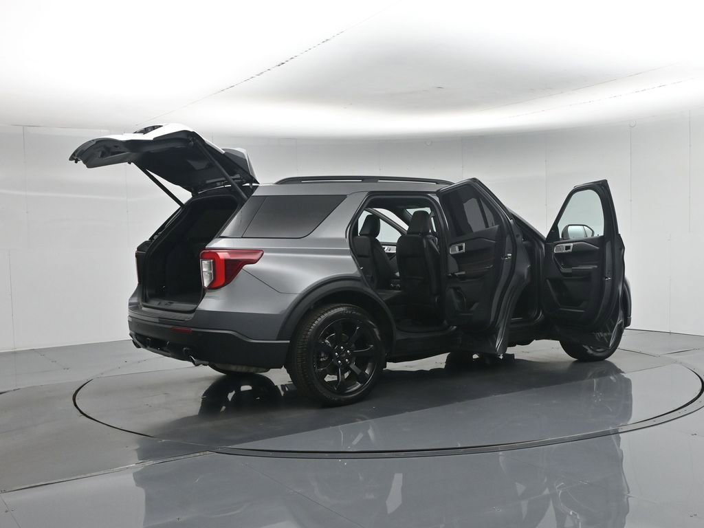 Certified 2023 Ford Explorer ST-Line w/ Class IV Trailer Tow Package RWD image 6