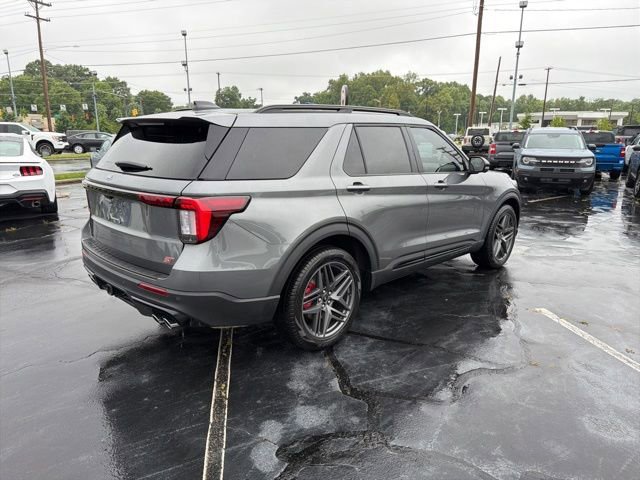 Certified 2026 Ford Explorer ST w/ Sun And Sound Package AWD/4WD image 7
