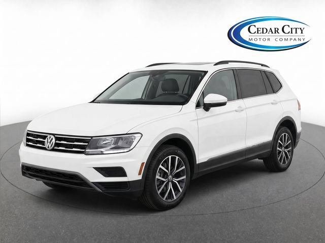 Used 2020 Volkswagen Tiguan SE w/ Panoramic Sunroof Package
