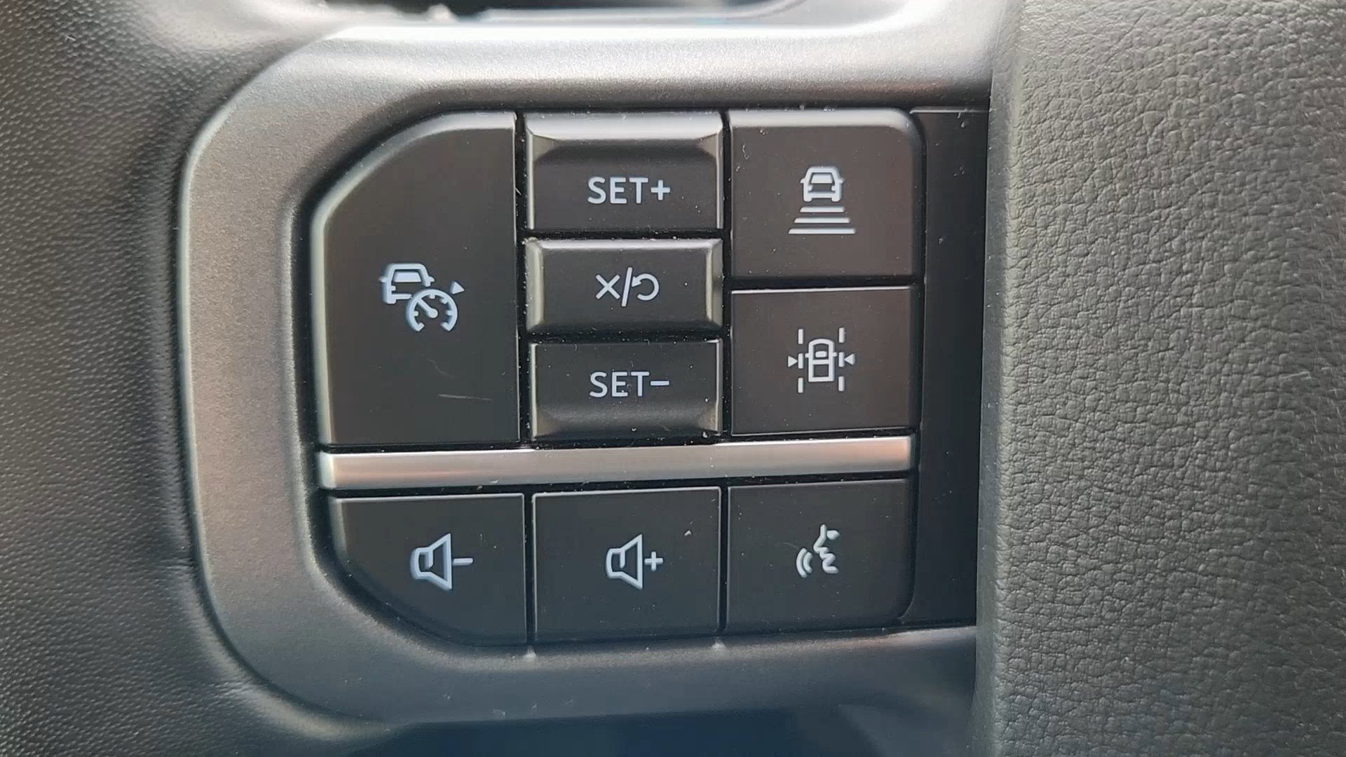 Certified 2024 Ford F250 Lariat w/ Lariat Ultimate Package image 13