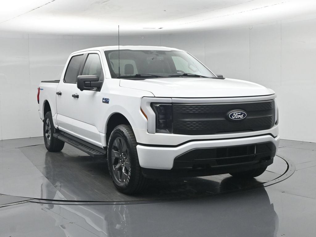 Certified 2024 Ford F150 Lightning XLT AWD/4WD image 60